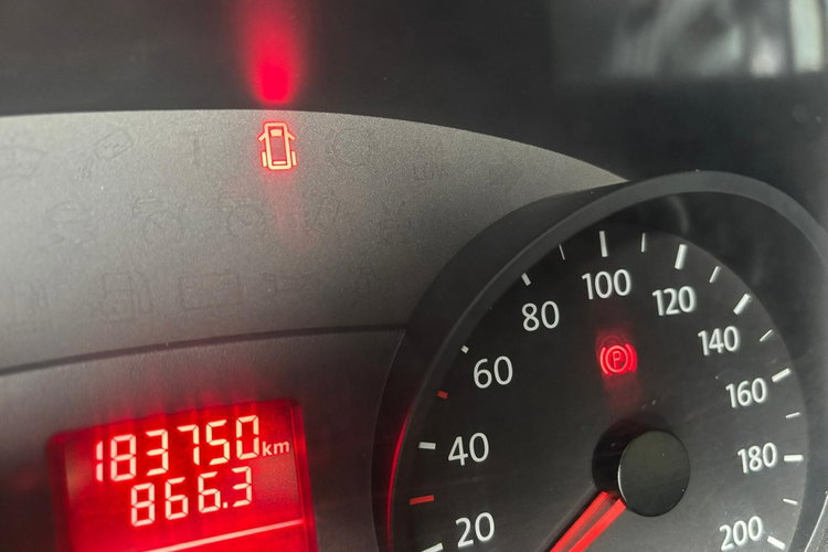 Volkswagen Crafter 2.0 140KM 2014 Skrzynia Hak Brygadówka 7 osobowy zdjęcie 20