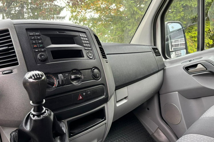 Volkswagen Crafter 2.0 140KM 2014 Skrzynia Hak Brygadówka 7 osobowy zdjęcie 8