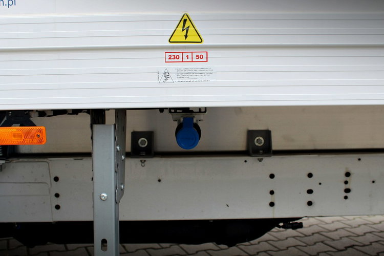 Ford Transit Transit bliźniak chłodnia 8 euro palet agregat Carrier Xarios 200 zdjęcie 17