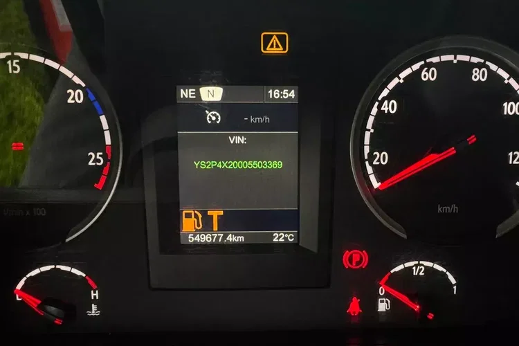 Scania P250 zdjęcie 33