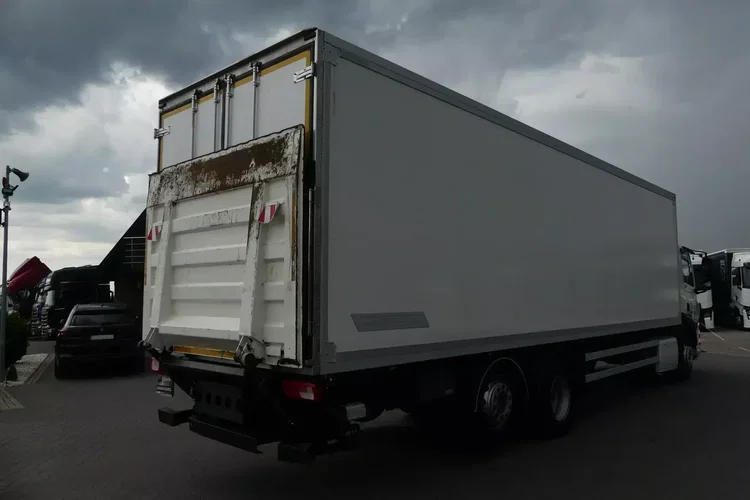 DAF CF 370 / 6x2 / CHŁODNIA 9.40 + WINDA / EURO 6 / CARRIER SUPRA 850 / zdjęcie 5