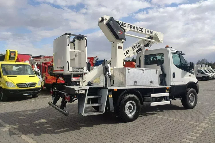 Iveco Daily 55S17W 4x4 Zwyżka 19m Versalift Lat 55 TB Time France zdjęcie 19