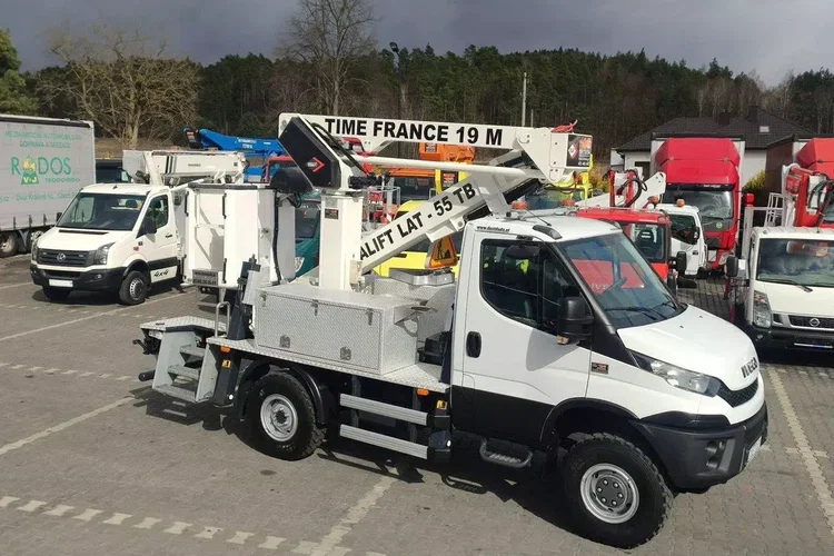 Iveco Daily 55S17W 4x4 Zwyżka 19m Versalift Lat 55 TB Time France zdjęcie 9