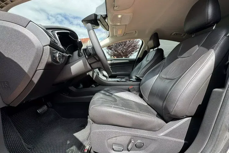 Ford mondeo zdjęcie 17