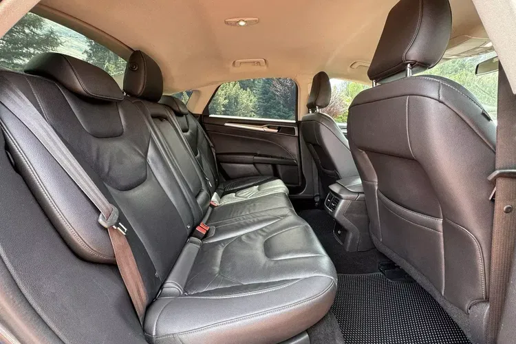 Ford mondeo zdjęcie 36