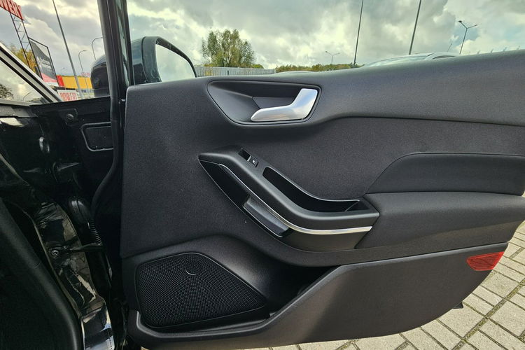 Ford Fiesta system parkowania, grzane fotele i kierownica, asystent pasa ruchu zdjęcie 33