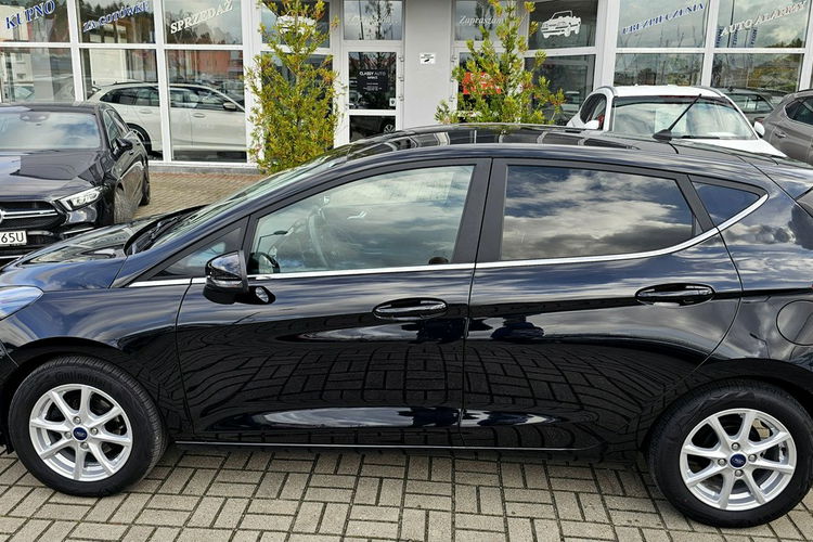 Ford Fiesta system parkowania, grzane fotele i kierownica, asystent pasa ruchu zdjęcie 6