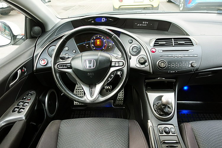 Honda Civic 1.8i 16V 140KM INSTALACJA GAZOWA do 2033 Roku Biała PERŁA Kraj Bezwyp zdjęcie 12