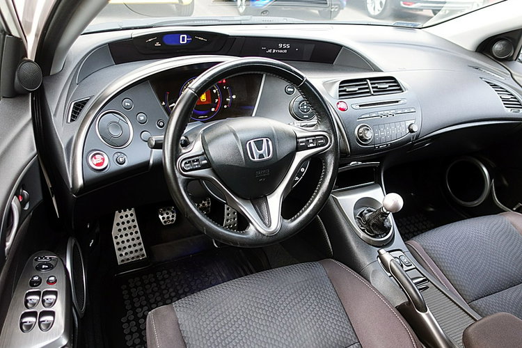Honda Civic 1.8i 16V 140KM INSTALACJA GAZOWA do 2033 Roku Biała PERŁA Kraj Bezwyp zdjęcie 14
