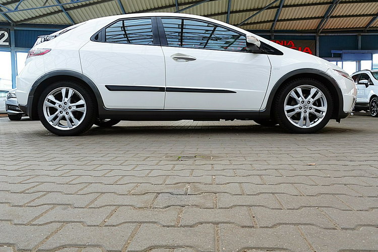 Honda Civic 1.8i 16V 140KM INSTALACJA GAZOWA do 2033 Roku Biała PERŁA Kraj Bezwyp zdjęcie 35