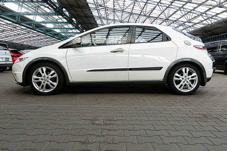 Honda Civic 1.8i 16V 140KM INSTALACJA GAZOWA do 2033 Roku Biała PERŁA Kraj Bezwyp zdjęcie 50