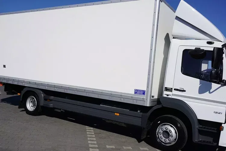 Mercedes ATEGO / 1221 / ACC / EURO 6 / KONTENER + WINDA / 17 PALET zdjęcie 16