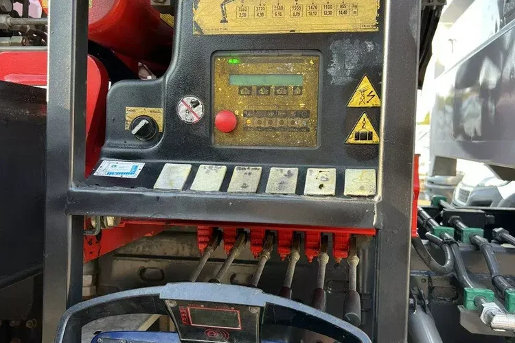 Renault Kerax 26.390 6x4 Mocny HDS FASSI F170 Sterowanie Radiowe zdjęcie 7