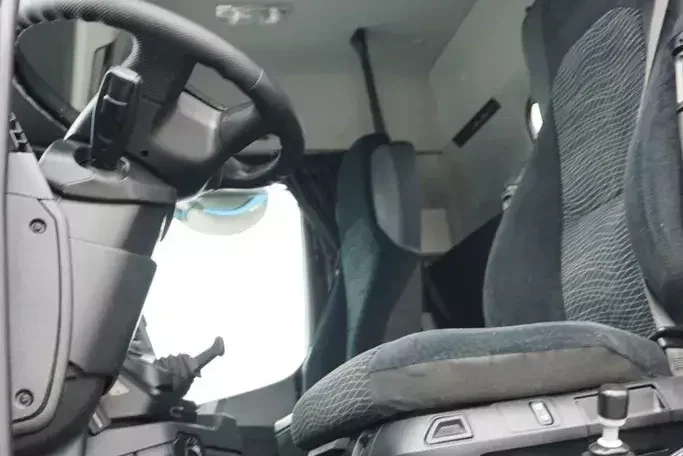 Mercedes / AROCS / 2545 / E 6 / WYWROTKA / 6 X 6 / HYDROBURTA zdjęcie 8