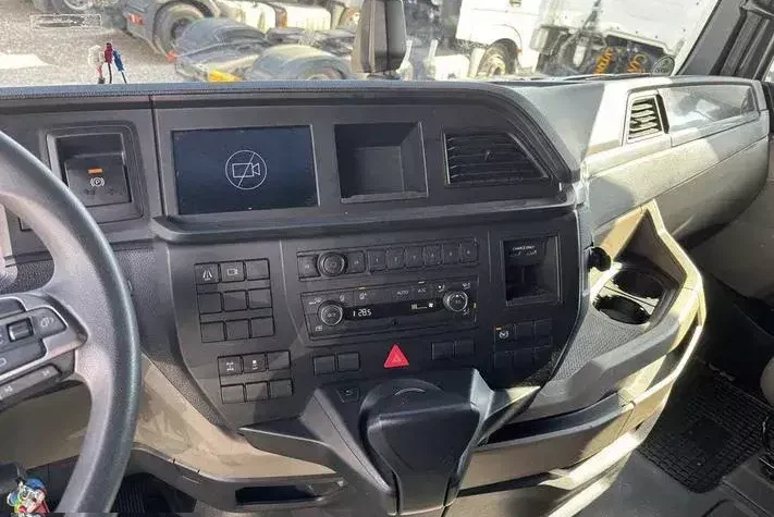 MAN TGX 18.510 E6 4x2 / Kab. sypialna / 2023 / 4 szt zdjęcie 10