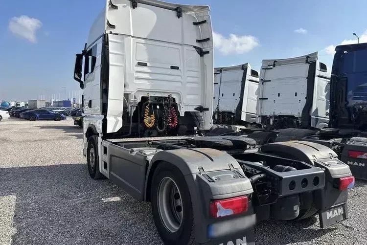 MAN TGX 18.510 E6 4x2 / Kab. sypialna / 2023 / 4 szt zdjęcie 2