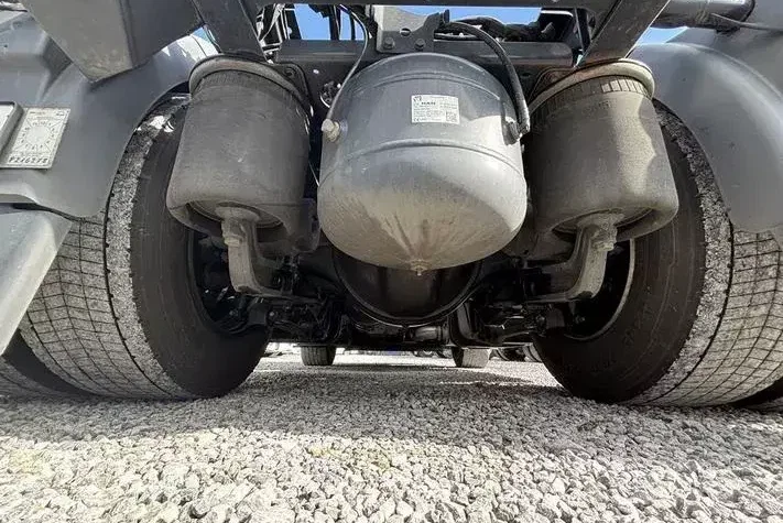 MAN TGX 18.510 E6 4x2 / Kab. sypialna / 2023 / 4 szt zdjęcie 5