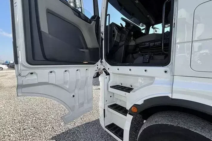 MAN TGX 18.510 E6 4x2 / Kab. sypialna / 2023 / 4 szt zdjęcie 7