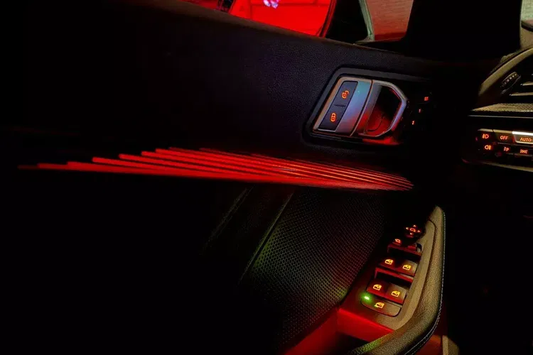 BMW seria-2 zdjęcie 18