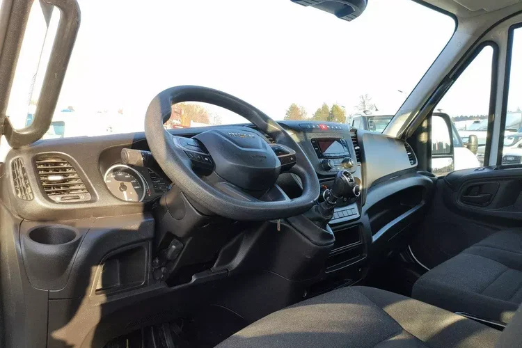 Iveco Daily 35C16 V zdjęcie 12