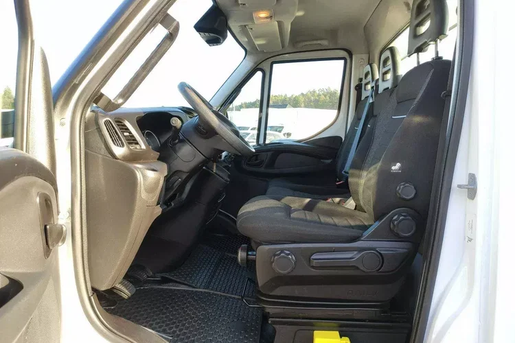Iveco Daily 35C16 V zdjęcie 18