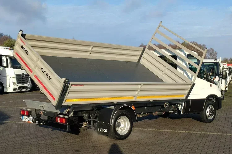 Iveco Daily 35C16 V zdjęcie 7