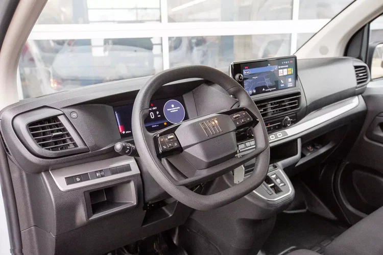 Fiat Scudo 2.0 L3H1 AUTOMAT wersja Maxi zdjęcie 9