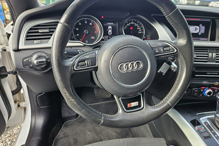Audi A5 Automat / S line / Navi / Climatronic / Podgrzewane fotele zdjęcie 10