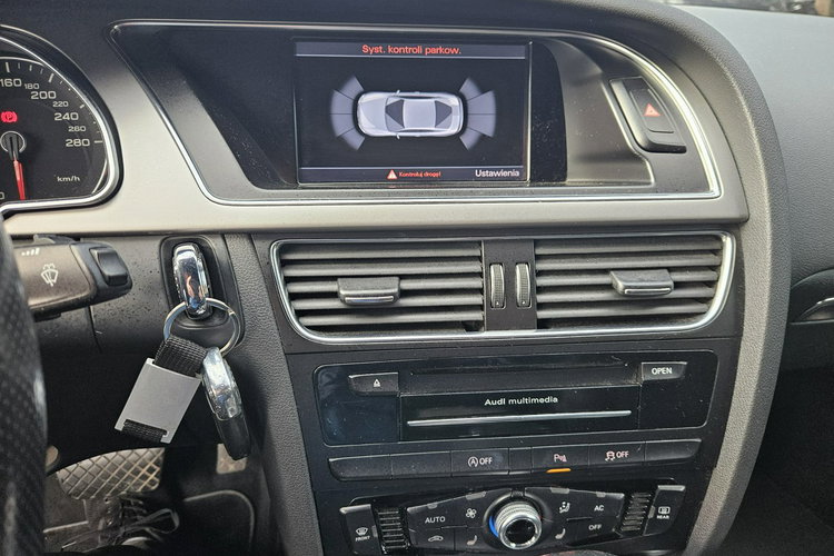 Audi A5 Automat / S line / Navi / Climatronic / Podgrzewane fotele zdjęcie 11