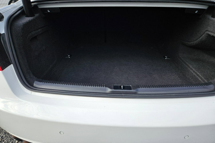 Audi A5 Automat / S line / Navi / Climatronic / Podgrzewane fotele zdjęcie 17