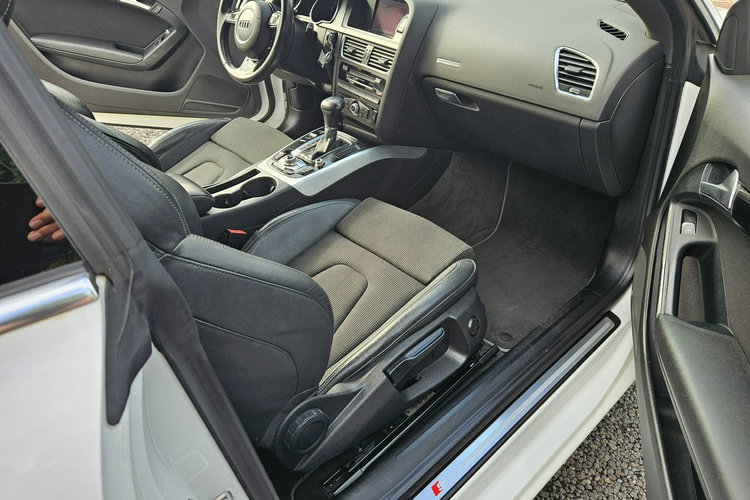 Audi A5 Automat / S line / Navi / Climatronic / Podgrzewane fotele zdjęcie 18