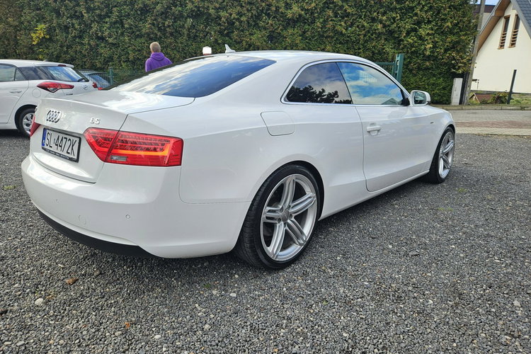 Audi A5 Automat / S line / Navi / Climatronic / Podgrzewane fotele zdjęcie 4