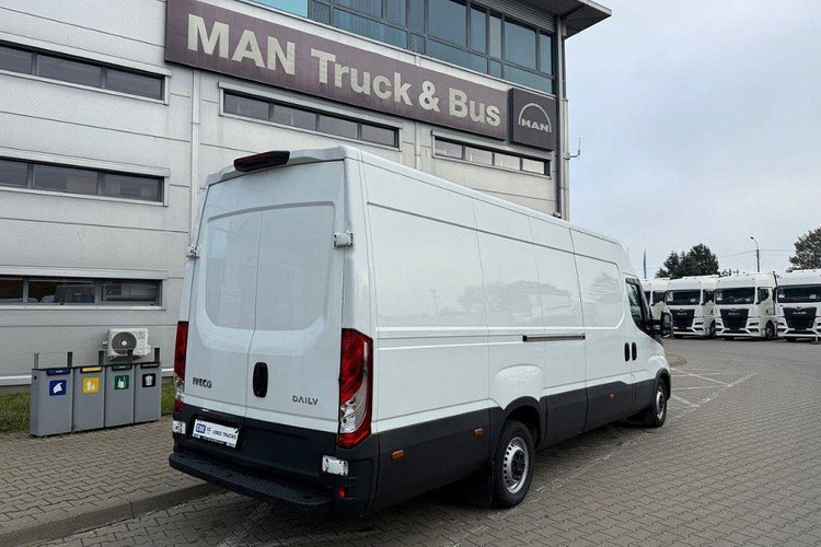 IVECO DAILY 35S16 zdjęcie 3