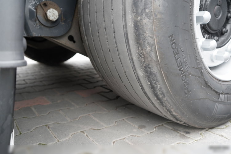 Wielton / FIRANKA / MEGA / LOWDECK / OŚ PODNOSZONA / SAF  zdjęcie 23