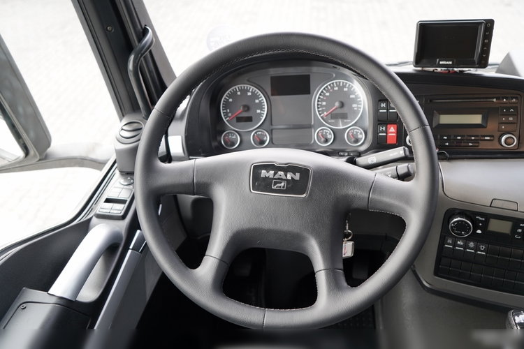 MAN TGS 32.400 / 8x4 / BETONOMIESZARKA SCHWING STETTER  / GRUSZKA 9M3 / KAMERA COFANIA  zdjęcie 36