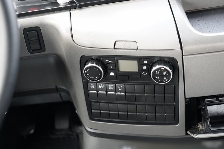 MAN TGS 32.400 / 8x4 / BETONOMIESZARKA SCHWING STETTER  / GRUSZKA 9M3 / KAMERA COFANIA  zdjęcie 38