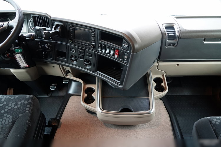 Scania R 520 / V8 / HYDRAULIKA / RETARDER / CAŁA NA PODUSZKACH / NAVI  zdjęcie 30