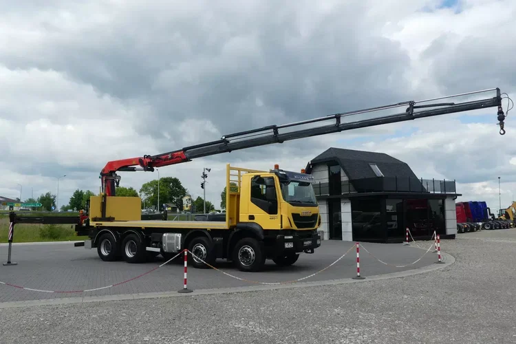Iveco TRAKKER 450 / 8x4 / EURO 6 / HDS PALFINGER PK 22002-EH / NISKI PRZEBIEG / zdjęcie 4