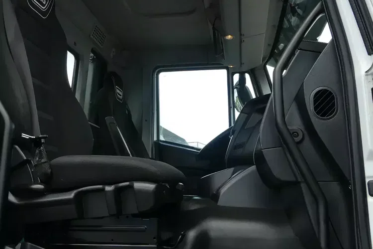 Iveco TRAKKER / X-WAY 420 / 6x4 / KH-KIPPER 3 STR / HYDROBURTA / WYWROTKA / zdjęcie 32