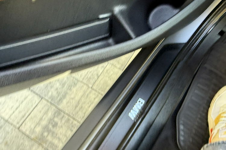 BMW X1 X Drive Bogato wyposażone - zadbane serwisowane zdjęcie 15