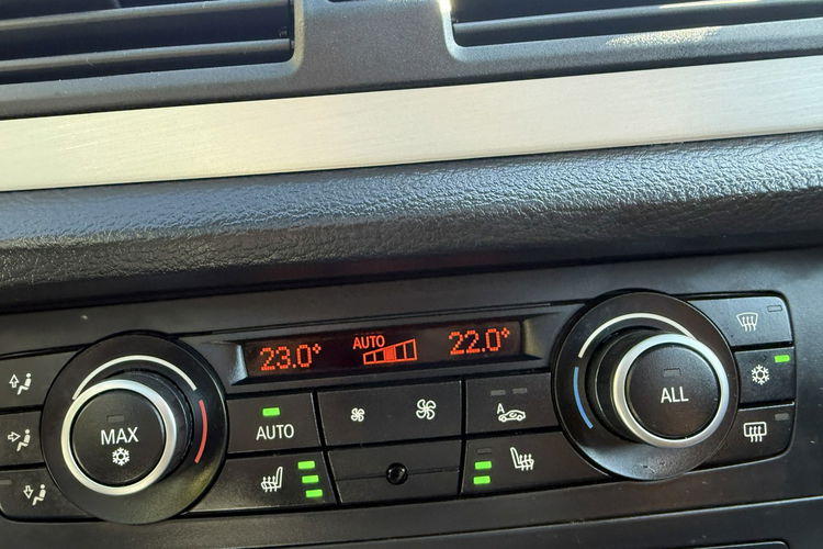 BMW X1 X Drive Bogato wyposażone - zadbane serwisowane zdjęcie 8