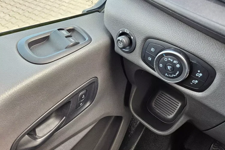 Ford transit L3H3 66999zł NETTO 2.0TdCi/131KM zdjęcie 20