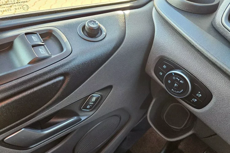 Ford transit-custom L2H1 59900zł NETTO 2.0TdCi/170KM zdjęcie 20