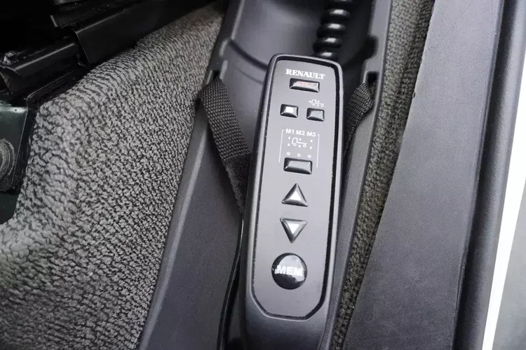 Renault D19 Wide Glob / NOWA Laweta 7.8 m / 280. tys. km zdjęcie 19