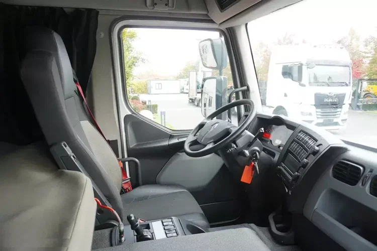 Renault D19 Wide Glob / NOWA Laweta 7.8 m / 280. tys. km zdjęcie 23