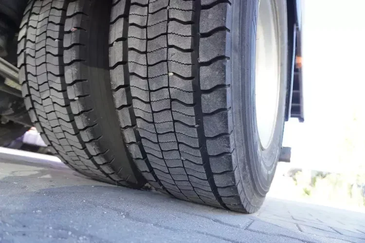 Iveco Eurocargo 160E21 / Tylko 11 tys. km / Kontener 18 EPAL zdjęcie 10