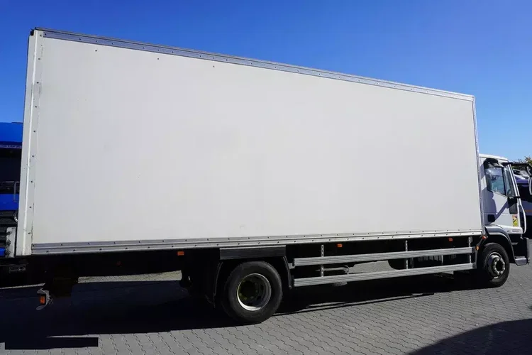Iveco Eurocargo 160E21 / Tylko 11 tys. km / Kontener 18 EPAL zdjęcie 3