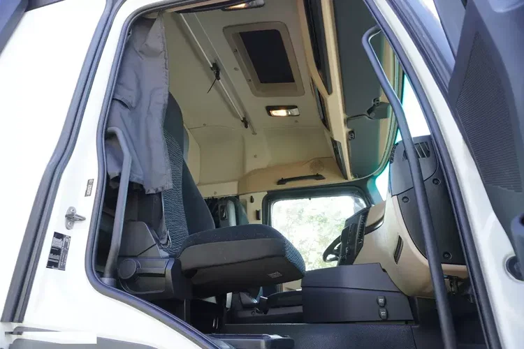 Mercedes Actros 2545 6×2 MP5 / BDF / FULL ADR zdjęcie 54
