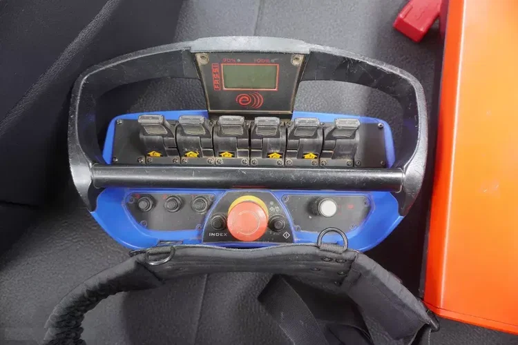 Mercedes Arocs 2633 burtowy / HDS FASSI F155A.0.23 / PILOT / 230 tys. km zdjęcie 25