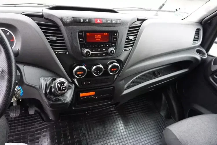 Iveco DAILY / 70C18 / E 6 / BURTO FIRANKA/ 15 PALET / ŁAD. 3504 KG zdjęcie 39